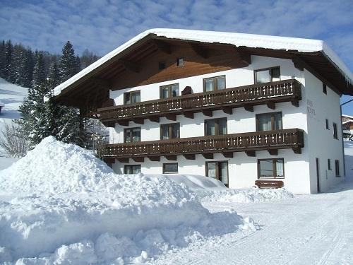 Haus Renate Apartment Lermoos Exterior photo